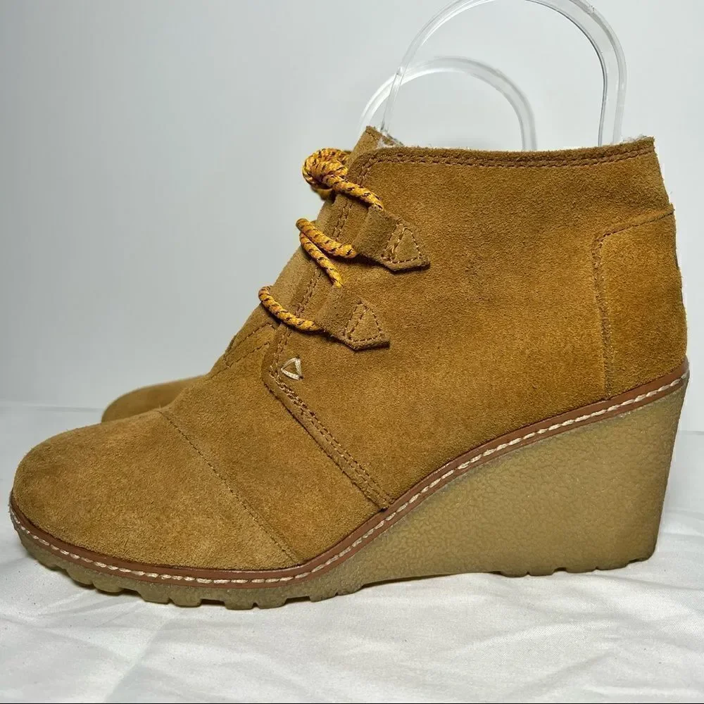 TOMS Desert Wedge Shearling Suede Heels in Wheat Tan‎ Womens 7.5